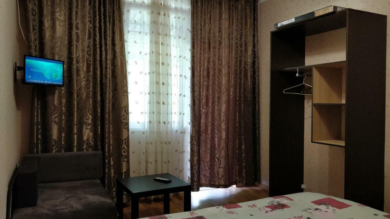 Tikhaya Gavan Guest House Gagra Buitenkant foto