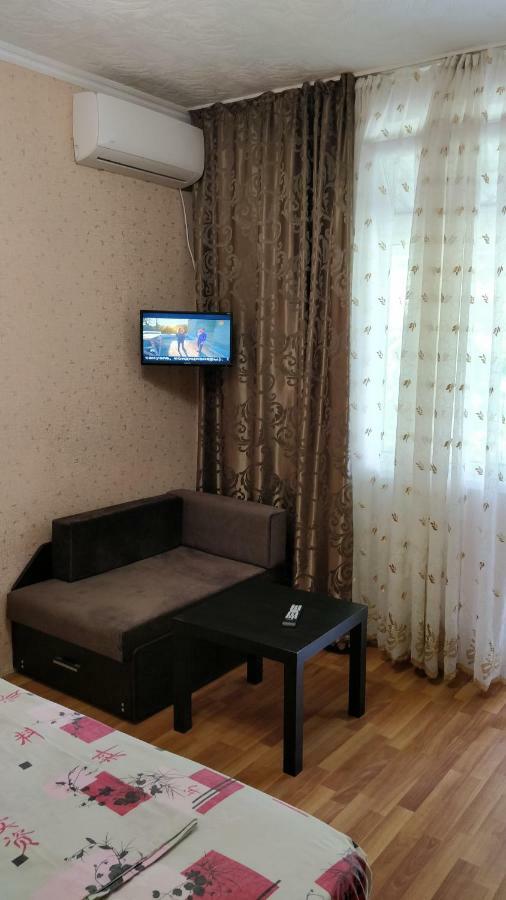 Tikhaya Gavan Guest House Gagra Buitenkant foto